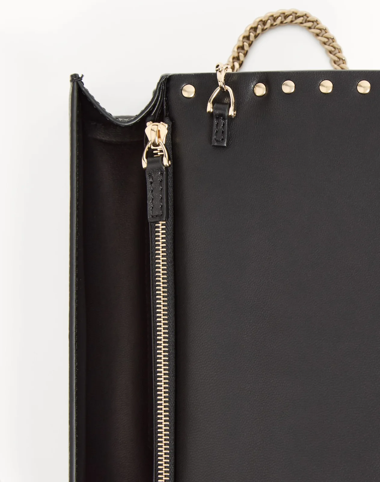 Кошелёк на цепочке Rockstud из зернистой телячьей кожи — фото 6