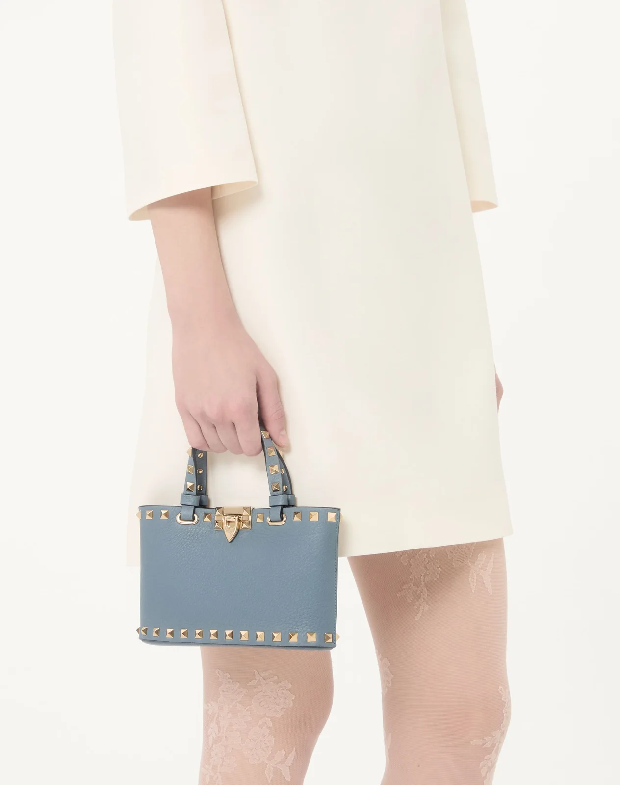 Мини-сумка-тоут Rockstud из зернистой телячьей кожи — фото 2