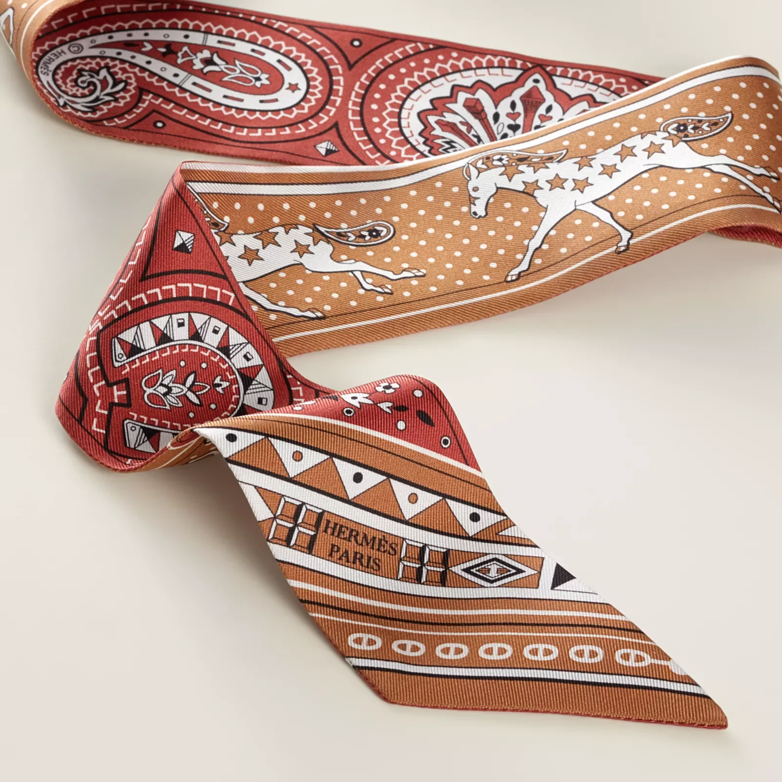 «Лошадь любви BANDANA”Twilly Маленький шелковый шарф — фото 3