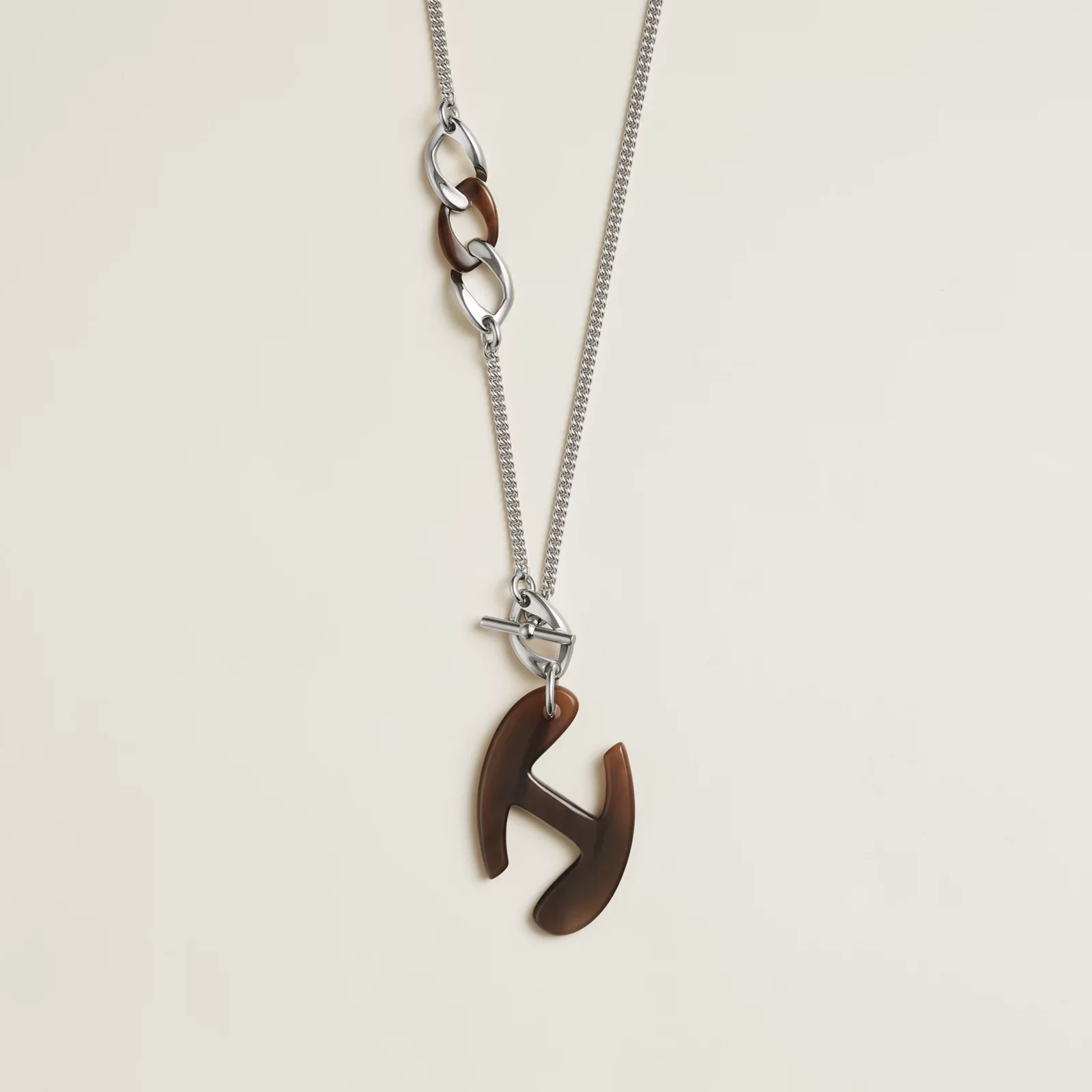 Chaine d'H ожерелье