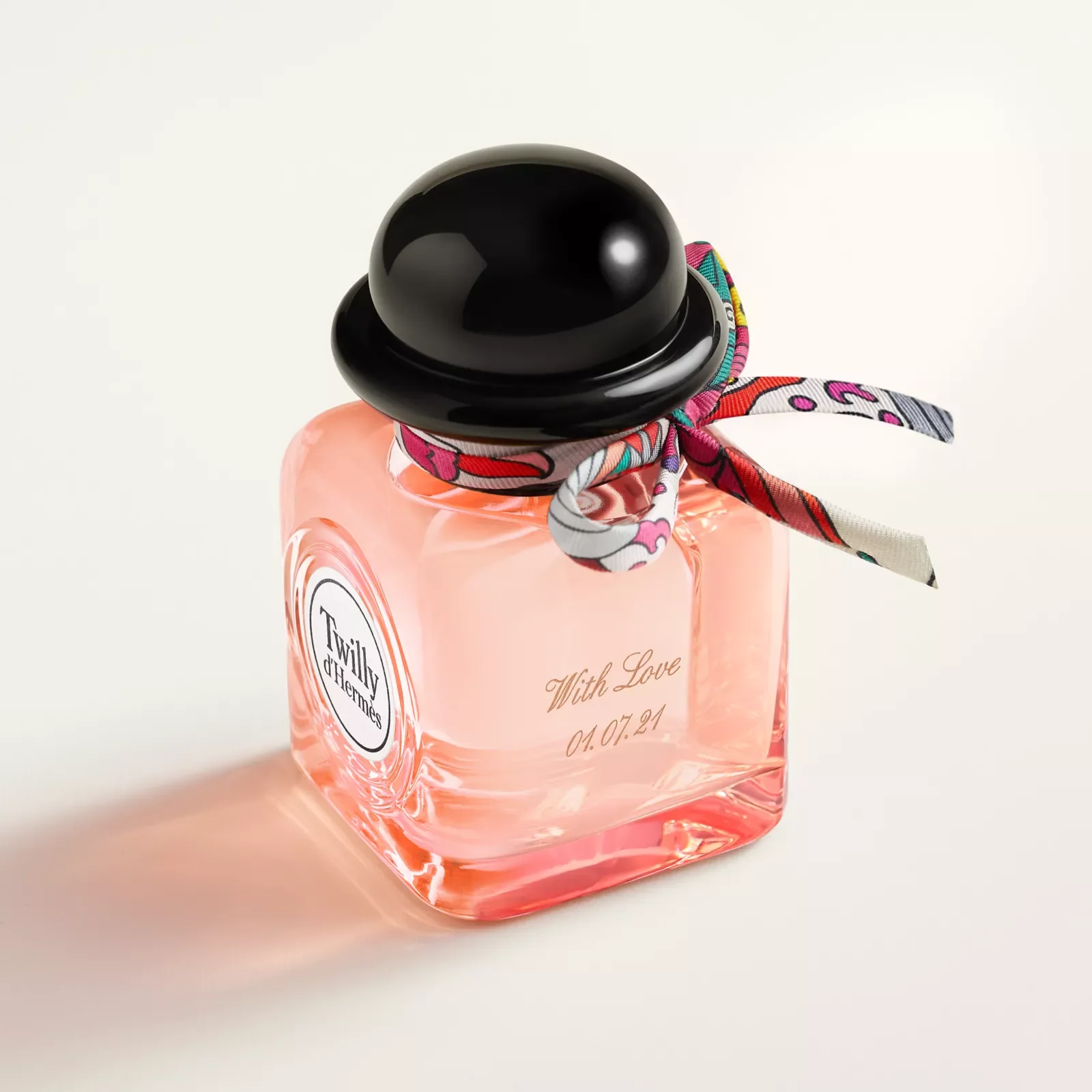 Парфюмированная вода для женщин Hermès Silk — фото 4