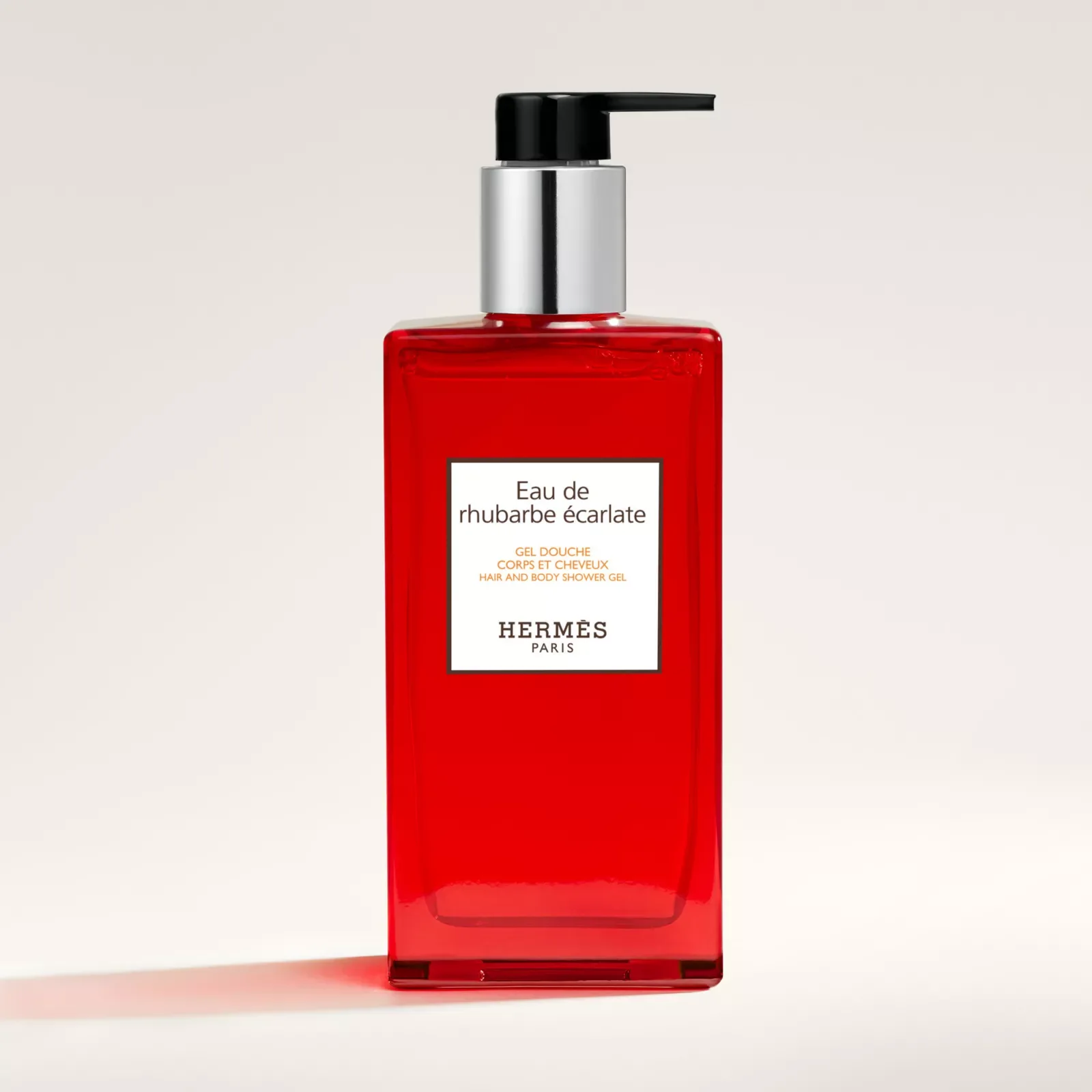 Шампунь с ароматом женьшеня Hermès Scarlet