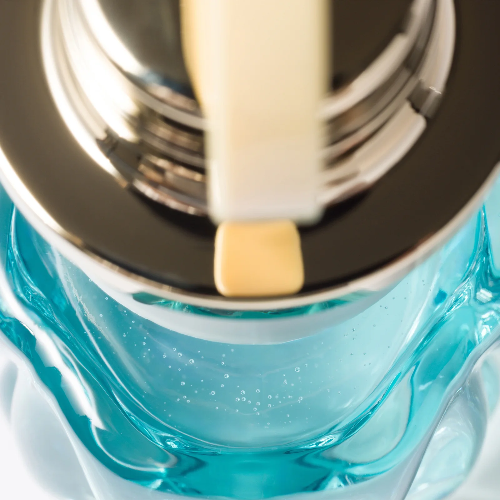 Miu Miu L'Eau Bleue парфюмированная вода 30 мл — фото 3