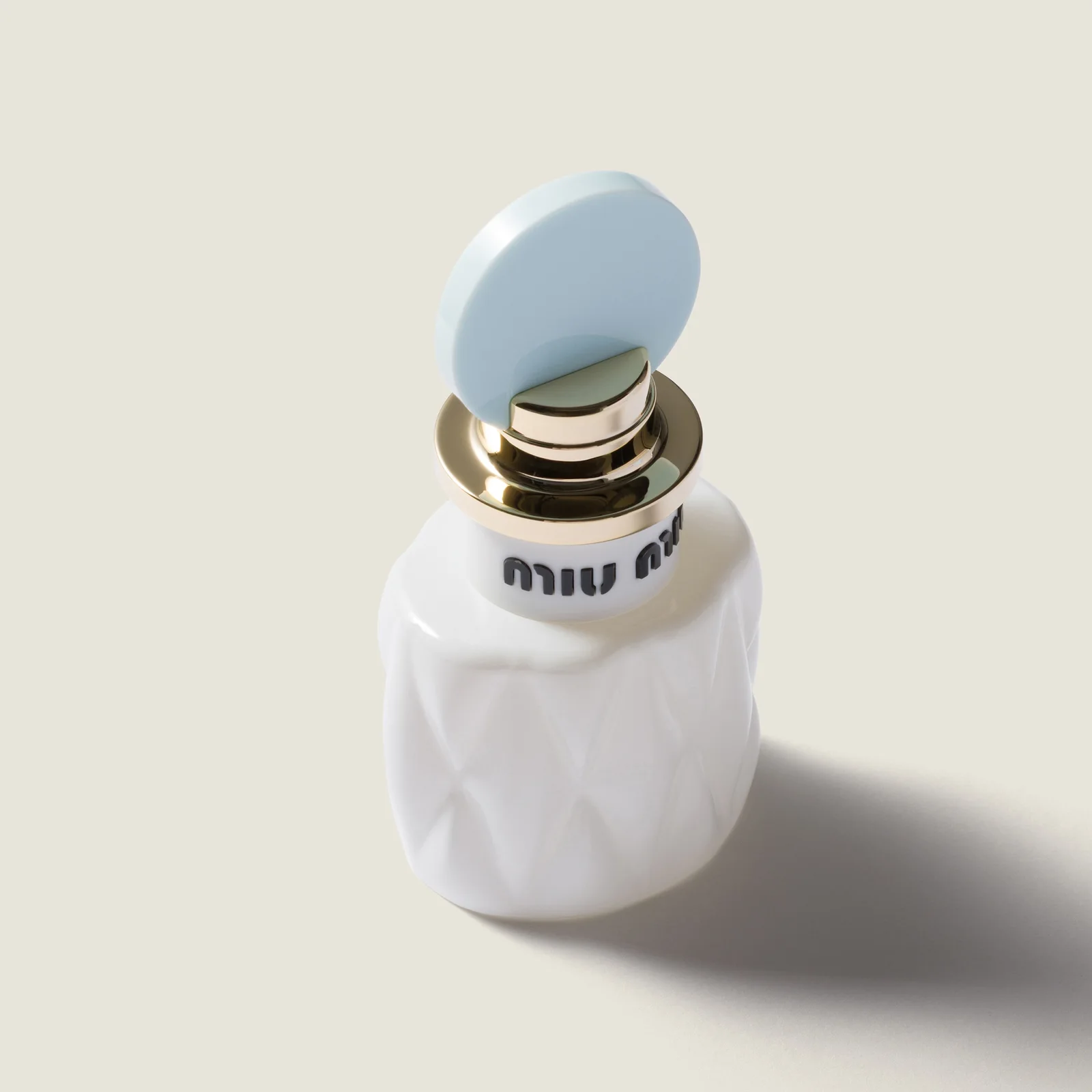 Miu Miu Fleur de Lait парфюмированная вода 30 мл — фото 3