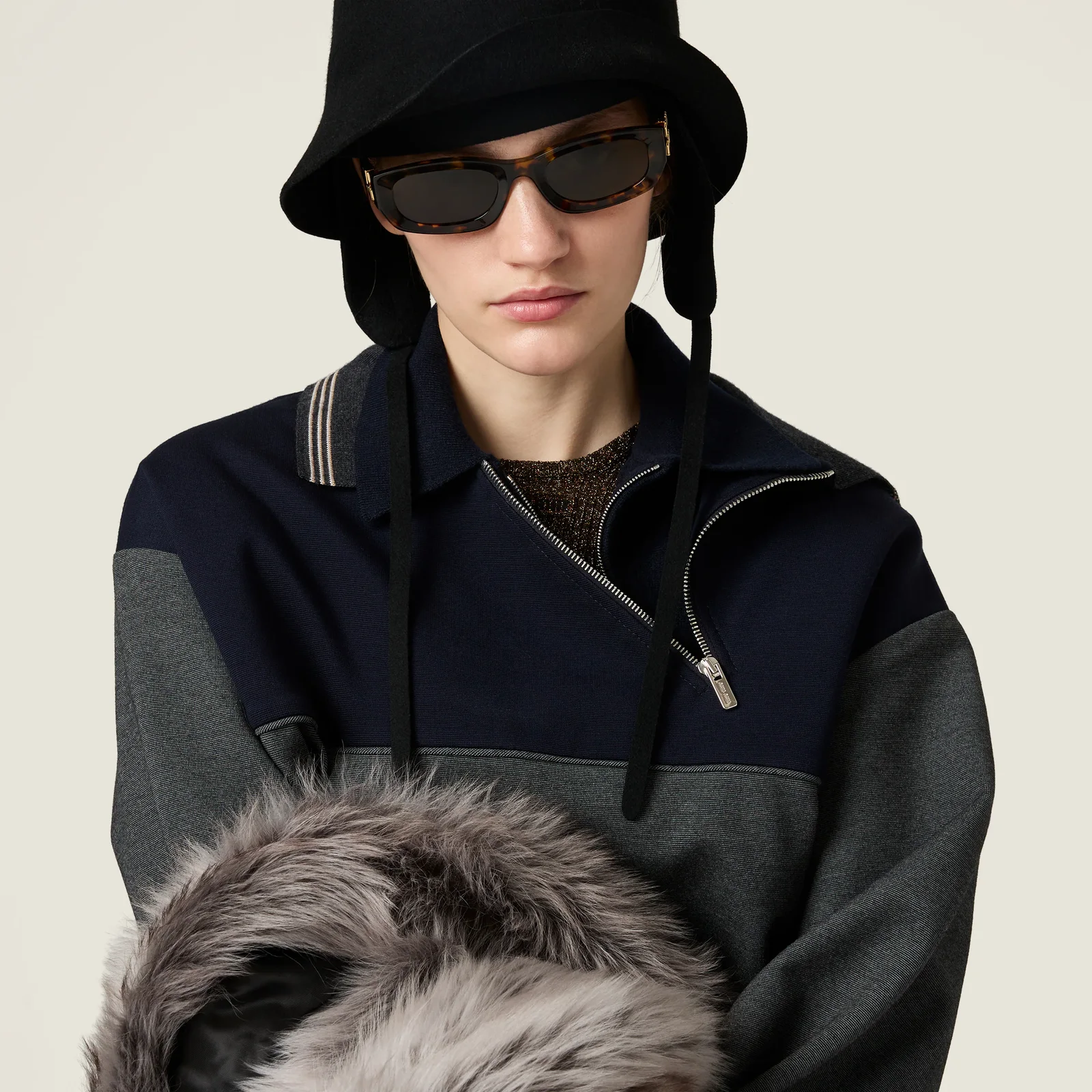 Солнцезащитные очки Miu Glimpse — фото 6
