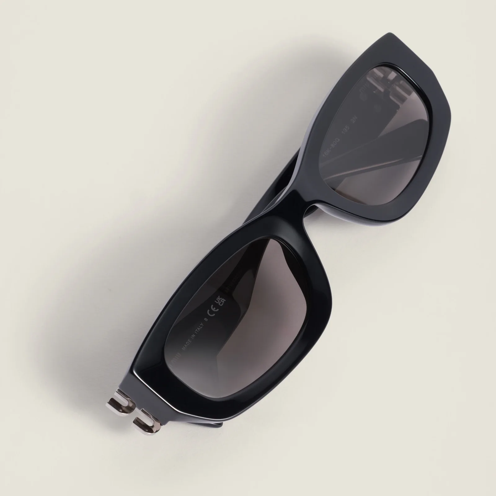 Солнцезащитные очки Miu Glimpse — фото 4
