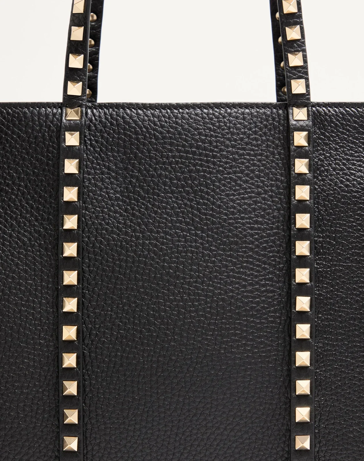 Сумка-тоут Valentino Garavani Rockstud из зернистой телячьей кожи — фото 6