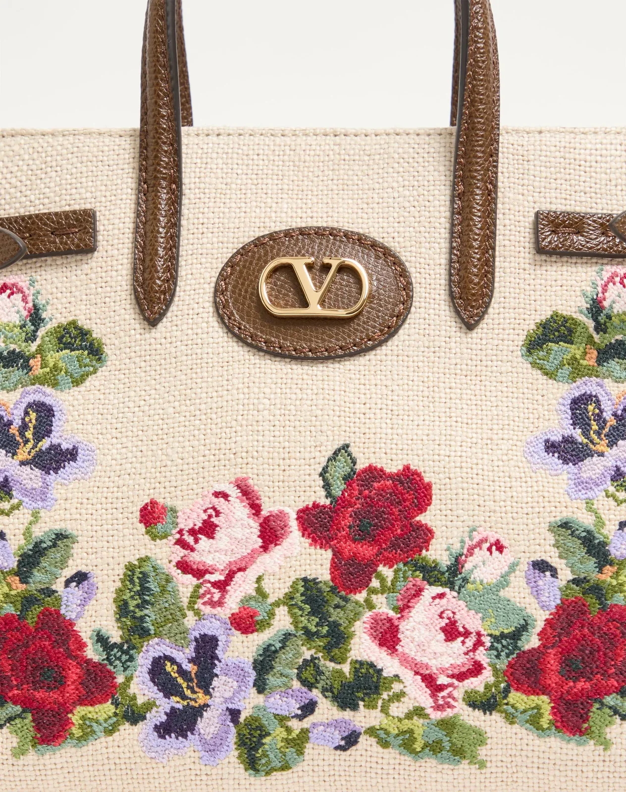 Маленькая сумка-тоут Valentino Garavani Antibes из льна с вышивкой — фото 7