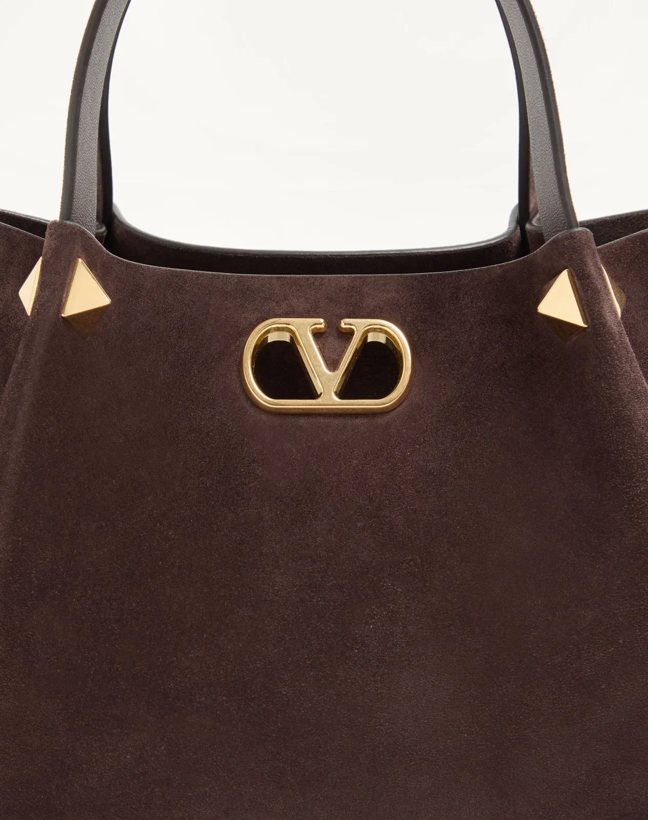Маленькая мягкая сумка-тоут Valentino Garavani из замши — фото 8