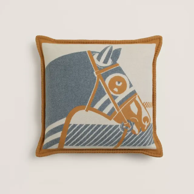 Подушка Cloak Horse