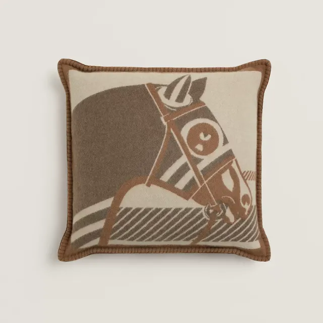Подушка Cloak Horse