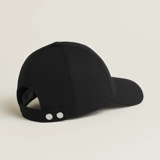 Max DechaineBeanie