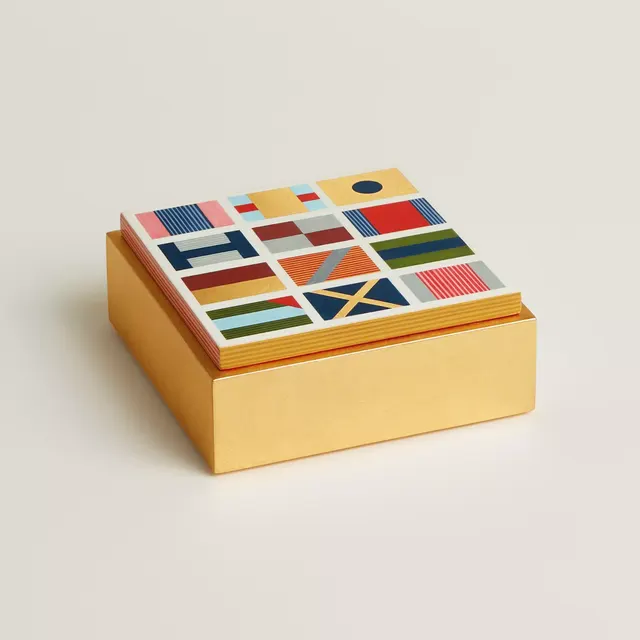 “Theoreme Геометрическая эмблема лошади "Организатор Box, Small