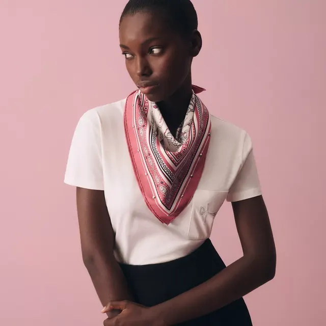 - Морские татуировки.Bandana”70 Шарф с заклепками
