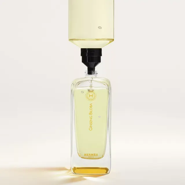 Парфюм «Колеблющийся женьшень» из коллекции «Универсель» от Hermès