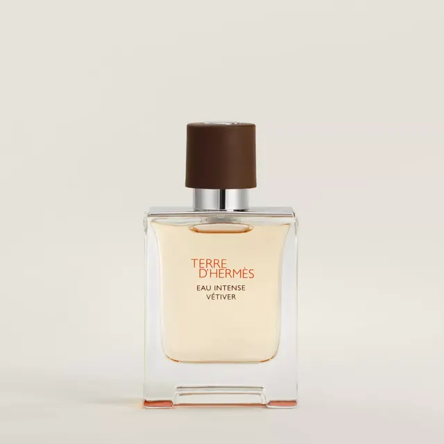 Парфюм Hermès Terre, аромат с насыщенными нотами ветивера
