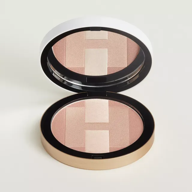 Трицветная пудра-хайлайтер из серии «Hermès Outdoor Makeup» (01№)