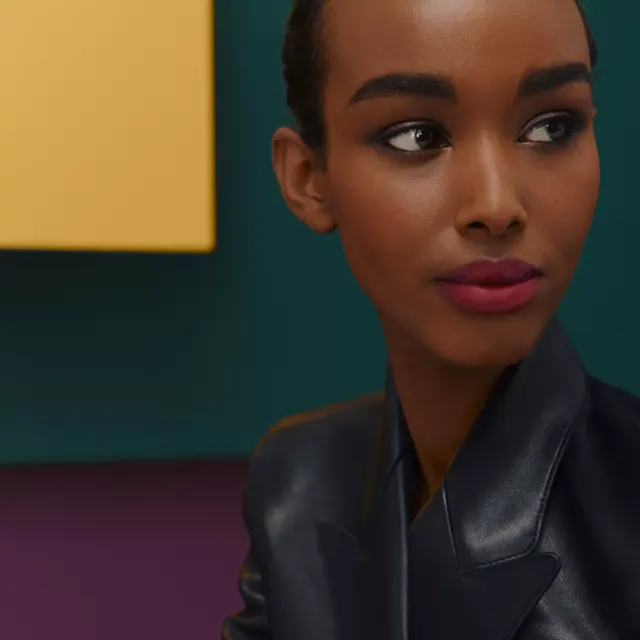 Лимитированная серия помад «Soft Glow» из линейки средств для губ Hermès (69№)