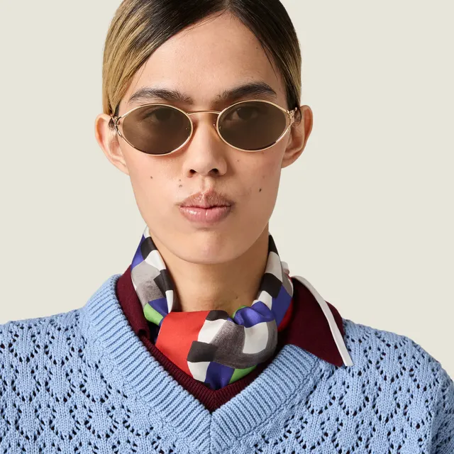Солнцезащитные очки с логотипом Miu Miu