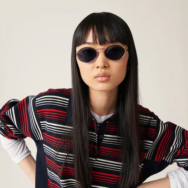 Солнцезащитные очки с логотипом Miu Miu