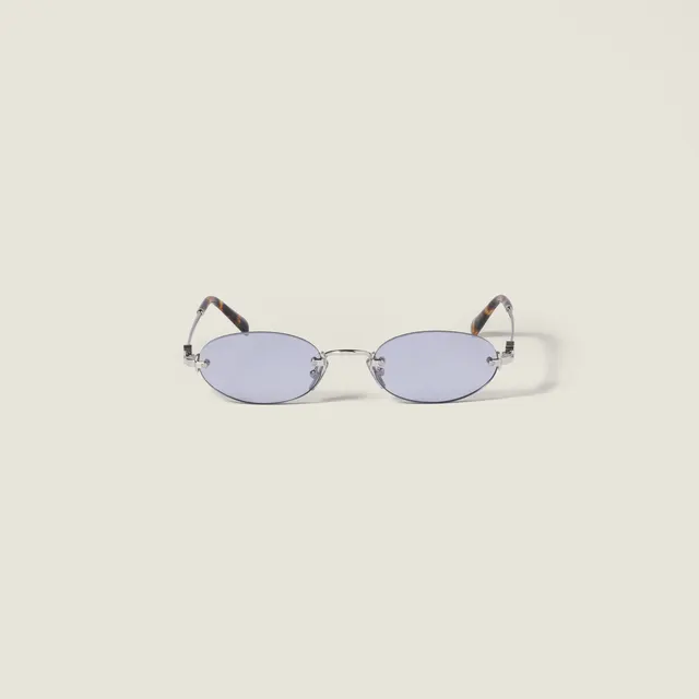 Солнцезащитные очки Miu Miu
