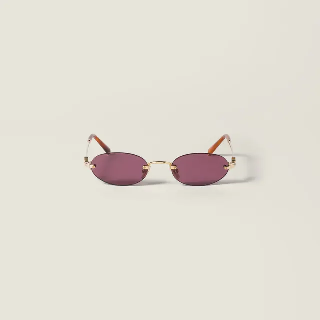 Солнцезащитные очки Miu Miu