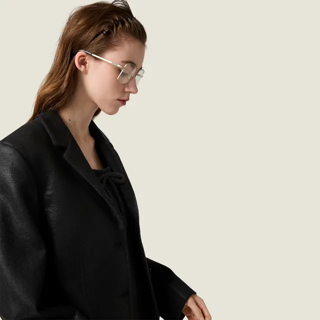 Солнцезащитные очки Miu Miu для подиума