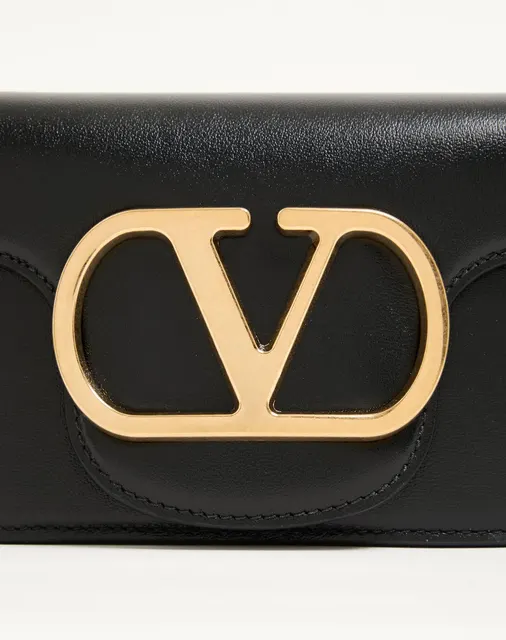 Маленькая сумка через плечо Valentino Garavani Locò из телячьей кожи