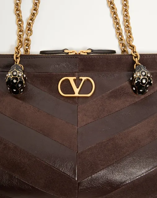 Сумка через плечо среднего размера Valentino Garavani Panthea из замши и кожи наппа с шевронным узором
