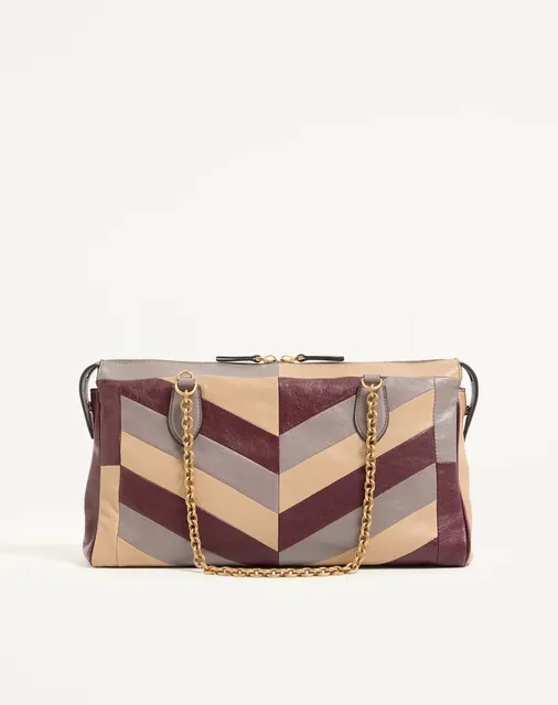 Сумка через плечо среднего размера Valentino Garavani Panthea из кожи наппа с шевронным узором