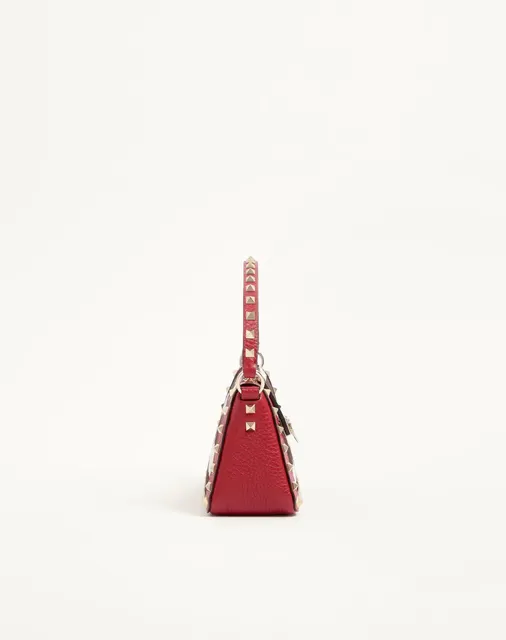 Маленькая сумка через плечо Valentino Garavani Rockstud из телячьей кожи с ворсистой отделкой и анималистичным принтом