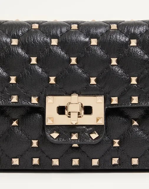 Сумка через плечо среднего размера Valentino Garavani Rockstud Spike из козьей кожи