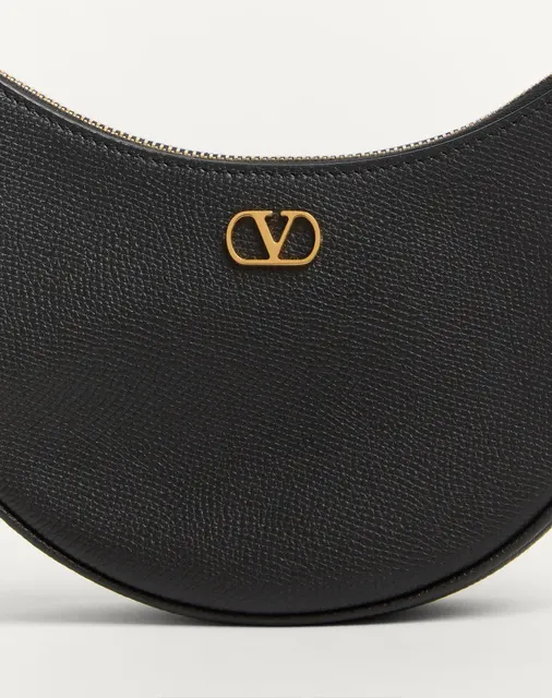 Мини-сумка-хобо VLogo Signature из зернистой телячьей кожи