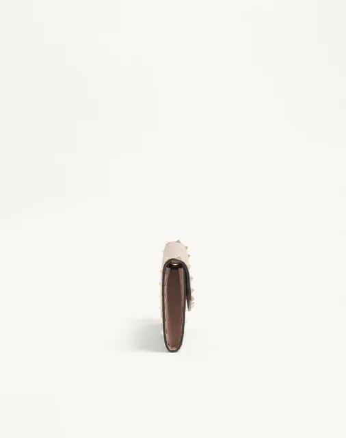 Кошелёк на цепочке Rockstud из зернистой телячьей кожи