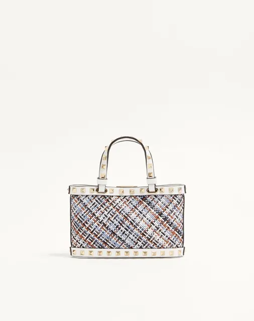 Мини-сумка-тоут Valentino Garavani Rockstud из плетёного текстиля