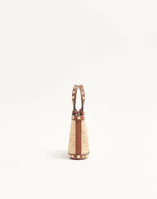 Мини-сумка-тоут Rockstud из рафии