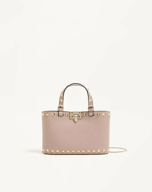 Мини-сумка-тоут Rockstud из зернистой телячьей кожи