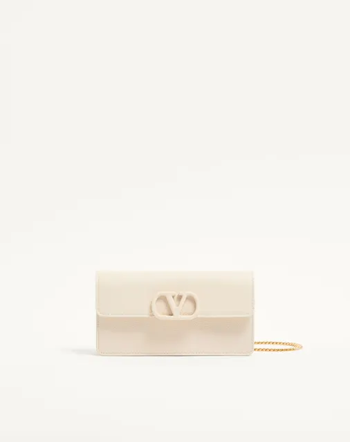 Кошелёк на цепочке VLogo Signature из зернистой телячьей кожи