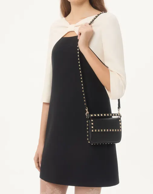 Клатч Rockstud из зернистой телячьей кожи