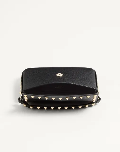 Клатч Rockstud из зернистой телячьей кожи